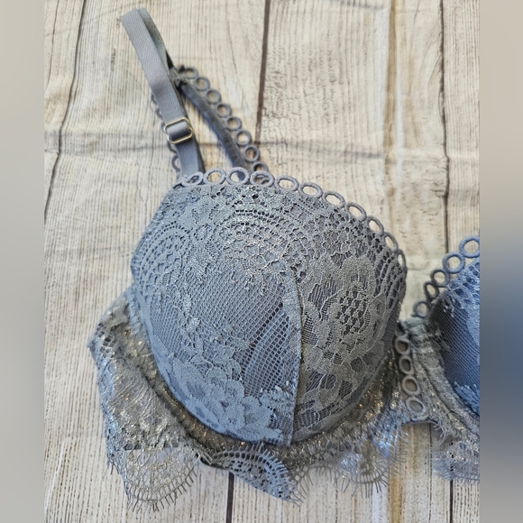 Victoria's Secret Dream Angels •Size 32D• Blue Lace Lined Underwire Demi Bra - Picture 3 of 7
